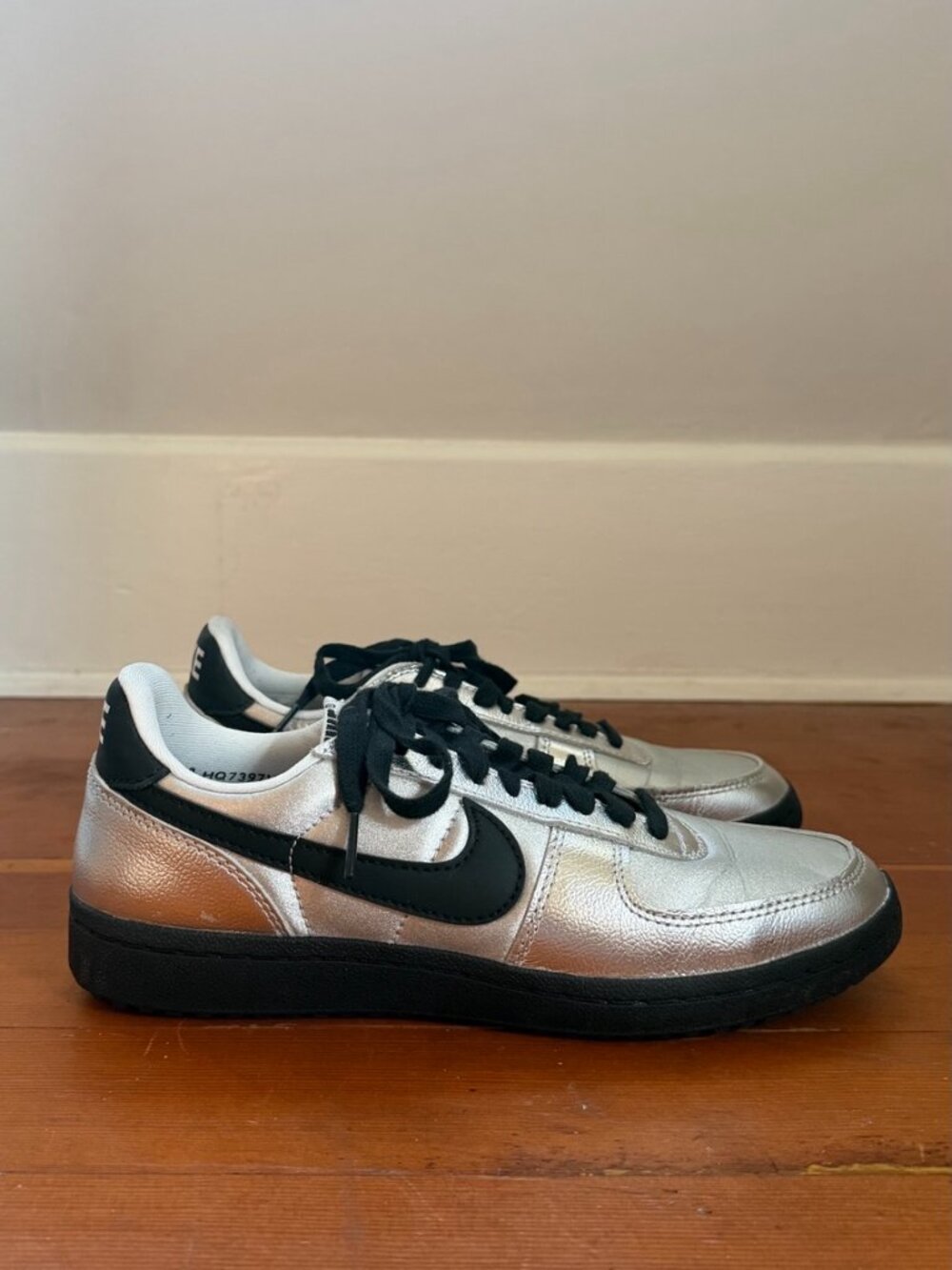 Nike Metallic Silver and Black Leather Sneakers Women’s Size 10
